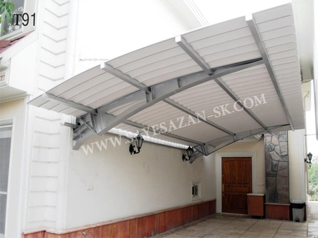 سایبان خودرو در منزل 