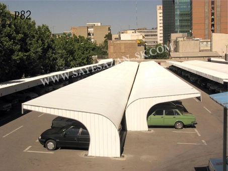 خرید سایه بان کششی ثابت با پایه وسط و پوشش upvc 